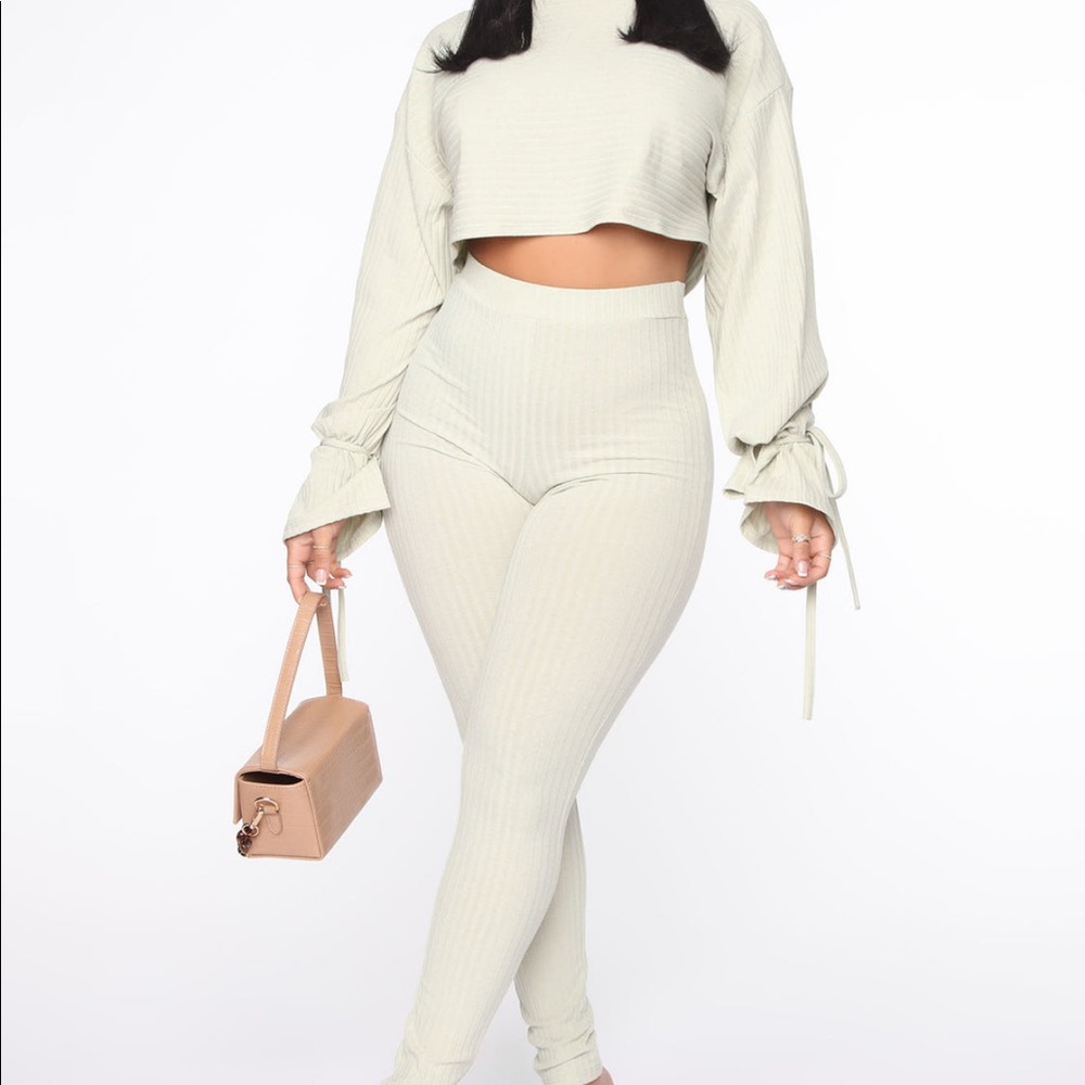 2 Piece Comfy Legging Set.